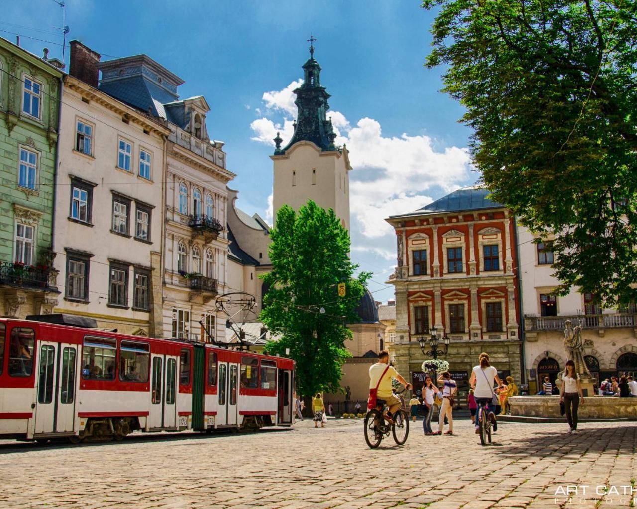 Люкс Апартаменти На Площі Ринок Lviv Exterior foto